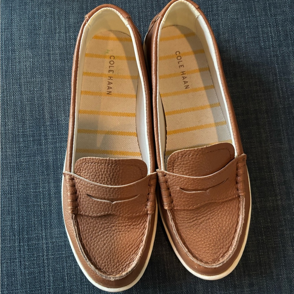 Cole Haan Tan Loafers size 8M